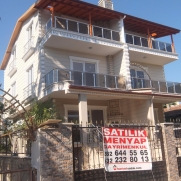 TEKİRDAĞ YENİÇİFTLİKTE DENİZ MANZARALI YAZLIK